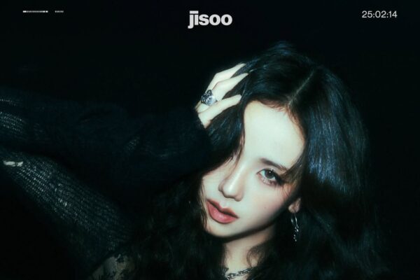 jisoo comeback amortage